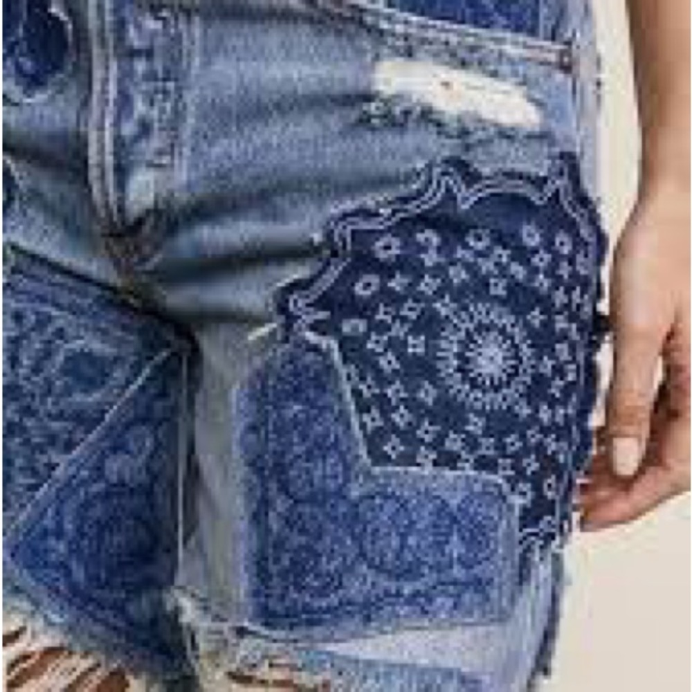 ✨HP ✨ FP HEART BREAKER SHORTS (29) - Picture 7 of 7